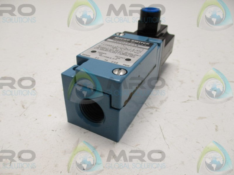 MICRO SWITCH PVC0250AA PRESSURE SWITCH 15-250PSIG 120VAC  NSMP
