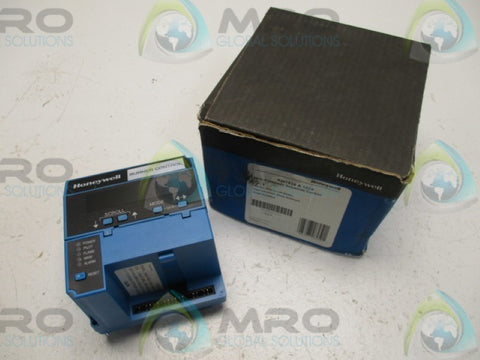 HONEYWELL RM7838A1014 INDUSTRIAL CONTROL 120VAC * NEW IN BOX *
