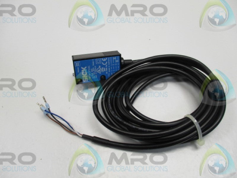 SICK WT9-2P141 PHOTOELECTRIC PROXIMITY SENSOR 10-30VDC 2M  NSMP