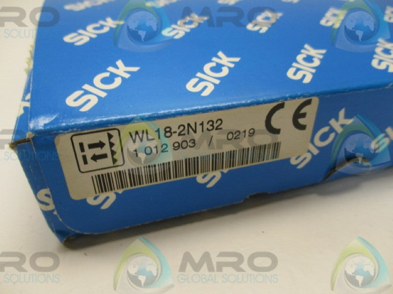 SICK WL18-2N132 PHOTOELECTRIC SENSOR 10-30VDC 7M  NSMP