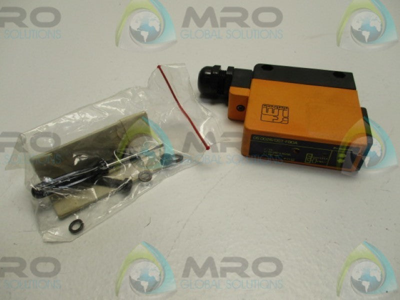 IFM EFECTOR OS0026 OST-FB0A EFLECTION SENSOR (AS PICTURED)  NSMP