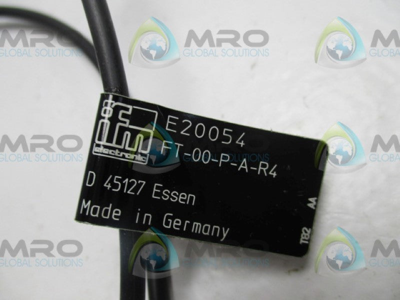 IFM EFECTOR E20054 FT-00-P-A-R4 DIFFUSE REFECTION SENSOR  NSMP