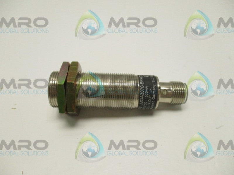 IFM EFECTOR MG5001 MGA3070-BPKG/US PROXIMITY SENSOR 10-30VDC  NSNP