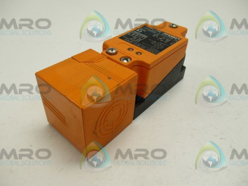 IFM EFECTOR IV5001 INDUCTIVE SENSOR 10-60VDC  NSNP