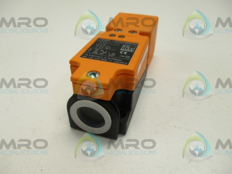 IFM EFECTOR  IV5002 PROXIMITY SENSOR 10-60VDC   NSNP