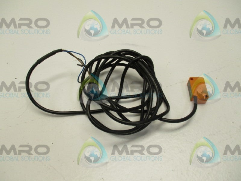 IFM EFECTOR IS5001 INDUCTIVE SENSOR 10-36VDC  UNMP
