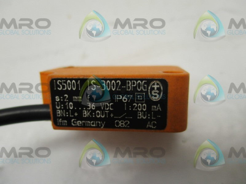 IFM EFECTOR IS5001 INDUCTIVE SENSOR 10-36VDC  UNMP