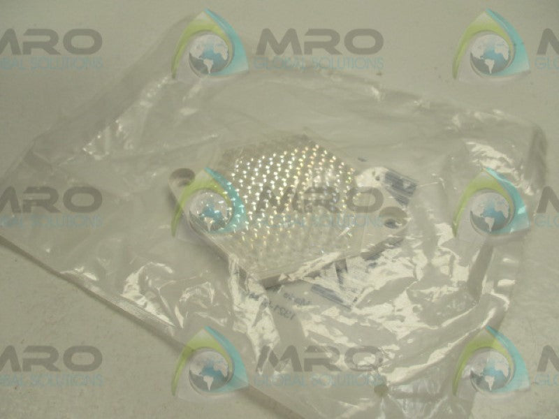 SICK PL50A 1000132 REFLECTOR * NEW IN FACTORY BAG *