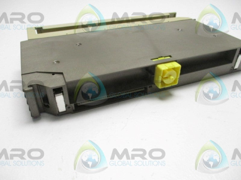 SIEMENS SIMATIC S5 6ES5470-7LA13 ANALOG OUTPUT MODULE * USED*