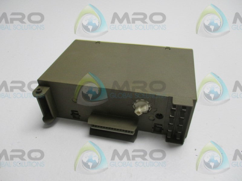 SIEMENS SIMATIC S5 6ES5470-8MD11 ANALOG OUTPUT MODULE  NSNP