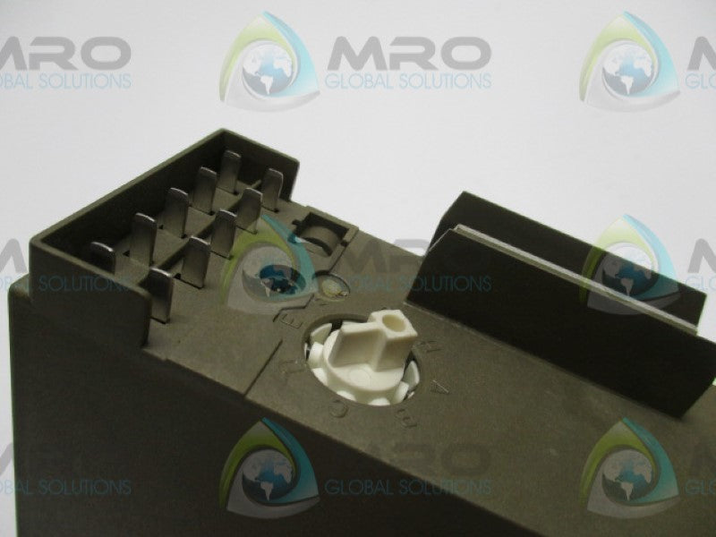 SIEMENS SIMATIC S5 6ES5470-8MD11 ANALOG OUTPUT MODULE  NSNP