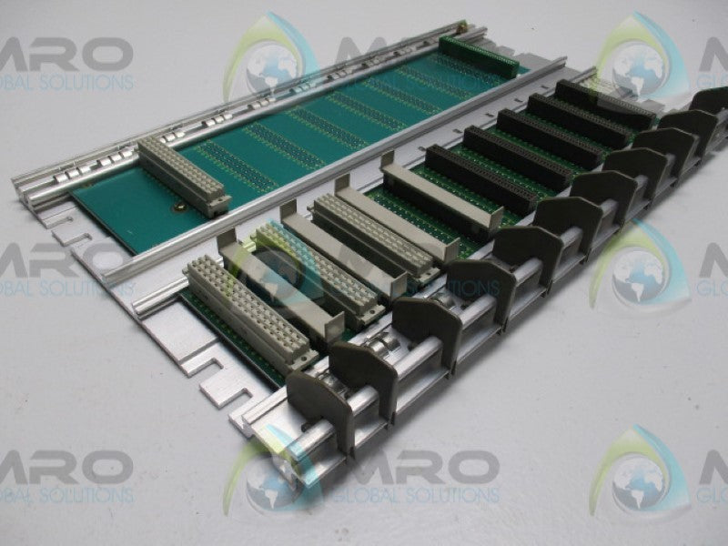 SIEMENS SIMATIC S5 6ES5701-2LA12 SUBRACK ER2  NSMP