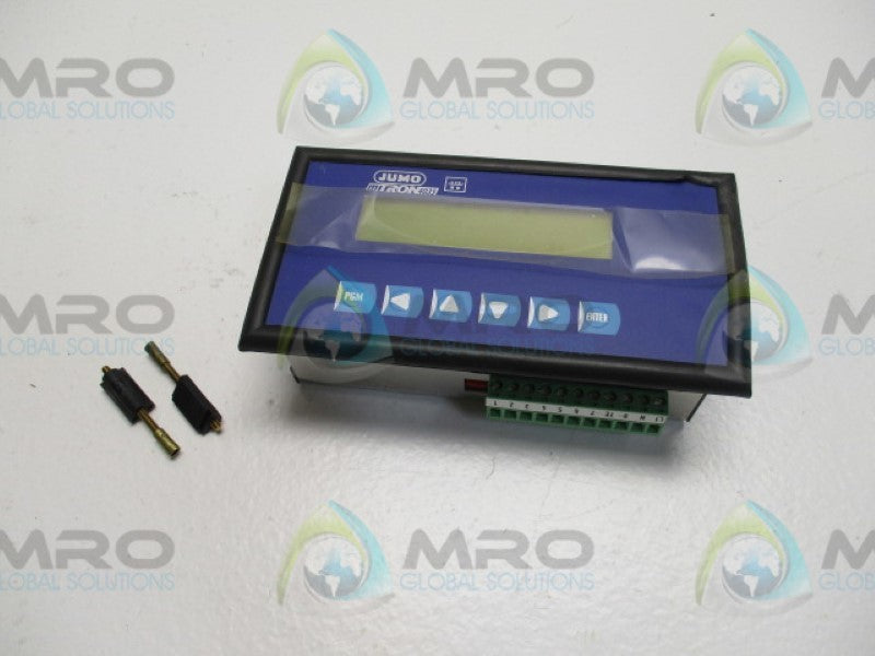 JUMO ITRON 70/00334675 CONTROLLER   NSNP IN BO X