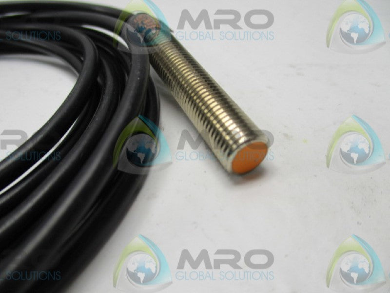 IFM EFECTOR IEA3001-AN0G INDUCTIVE SENSOR 10-38VDC  NSNP
