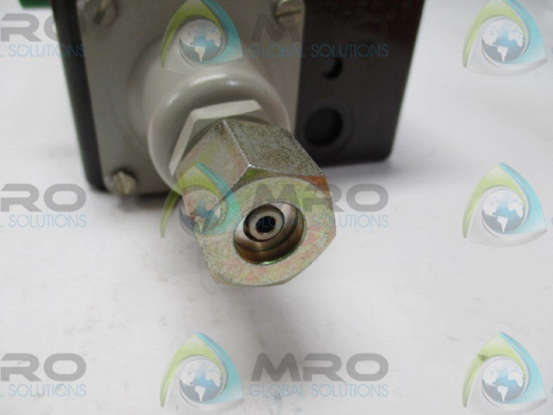 DANFOSS RT5A 017-5047 PRESSURE CONTROL 4-17BAR (AS PICTURED)  NSMP