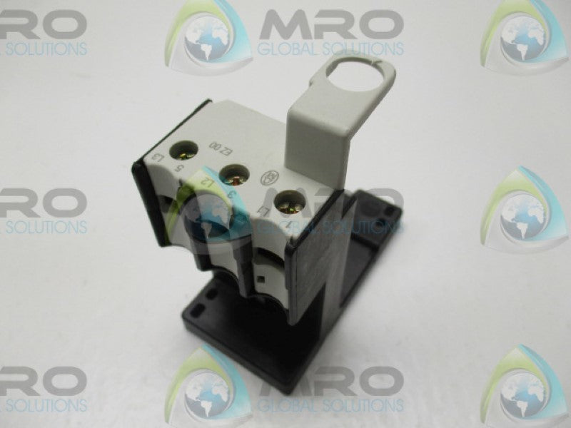 KLOCKNER MOELLER EZ00 OVERLOAD RELAY ACESSORY  (AS PICTURED)  NSNP