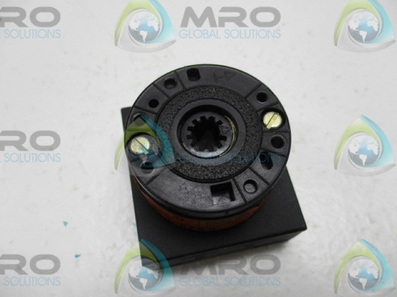 KLOCKNER MOELLER T0-1-8200 ROTARY BASIC SWITCH 14A 600V (AS PICTURED)  UNMP