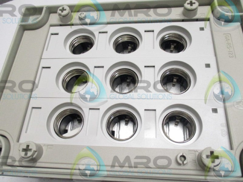 KLOCKNER MOELLER RS27/I23E FUSE ENCLOSURE  NSMP