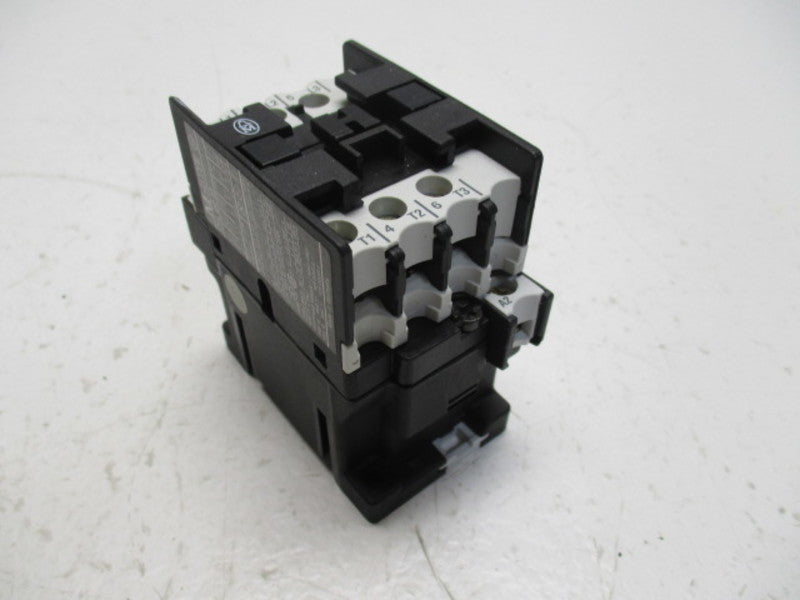 KLOCKNER MOELLER DIL00M-110/120V CONTACTOR  110/120V  NSNP