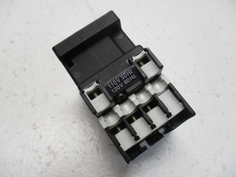 KLOCKNER MOELLER DIL00M-110/120V CONTACTOR  110/120V  NSNP