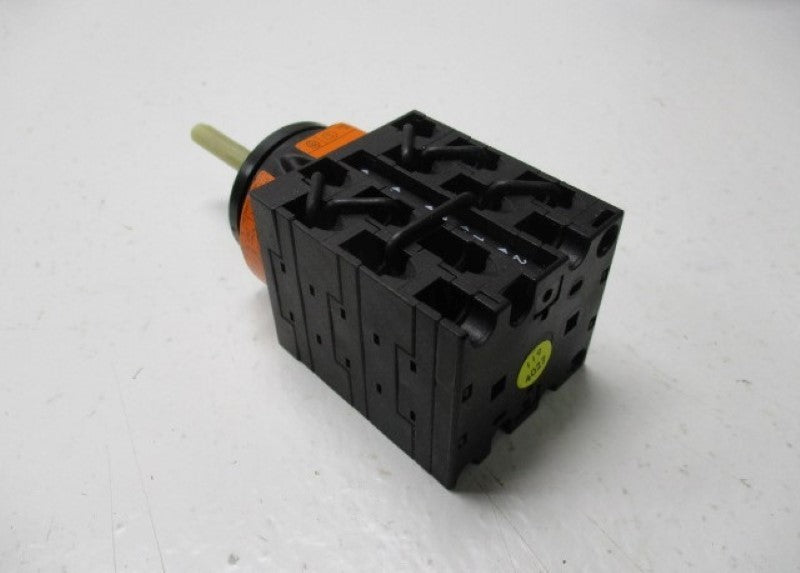 KLOCKNER MOELLER T0-5-8270 ON-OFF SWITCH (AS PICTURED)  NSNP