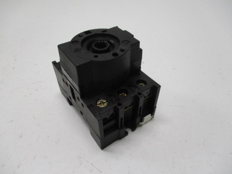 KLOCKNER MOELLER P1-32 DISCONNECT SWITCH BASE ONLY 32A NSNP
