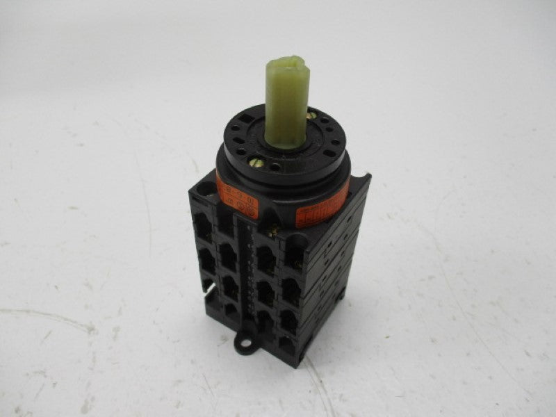 KLOCKNER MOELLER T0-6-8370 ROTARY CAM SWITCH (AS PICTURED)  NSNP