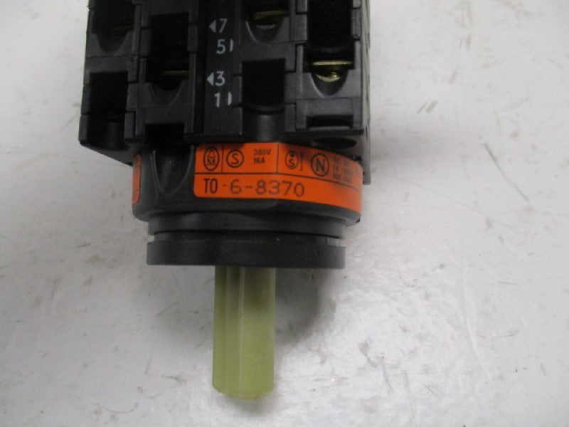 KLOCKNER MOELLER T0-6-8370 ROTARY CAM SWITCH (AS PICTURED)  NSNP