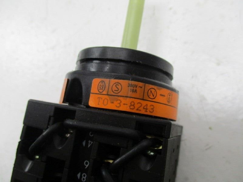 KLOCKNER MOELLER T0-3-8243 CAM SWITCH (AS PICTURED)  NSNP