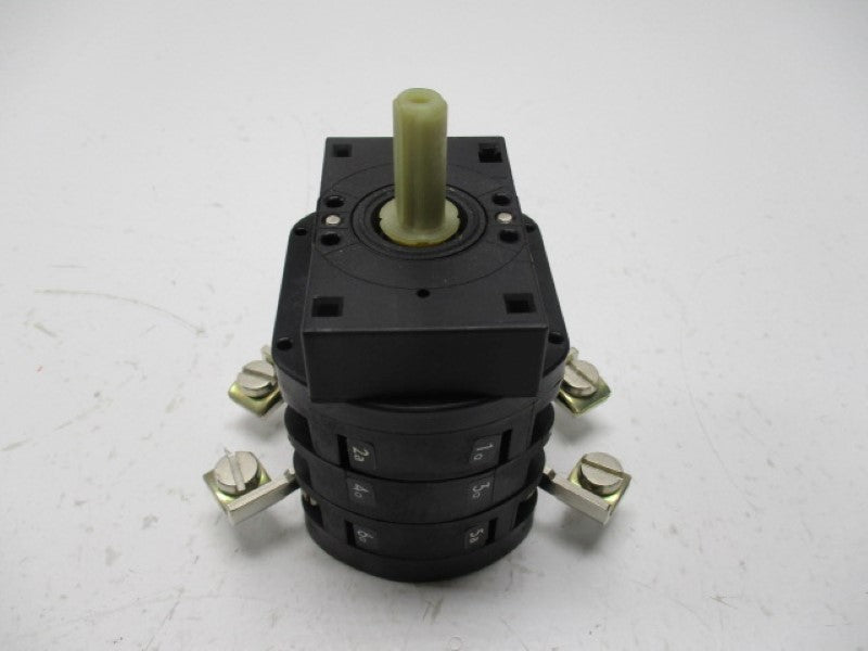 KLOCKNER MOELLER T4A-3-50 SWITCH (AS PICTURED)  NSNP
