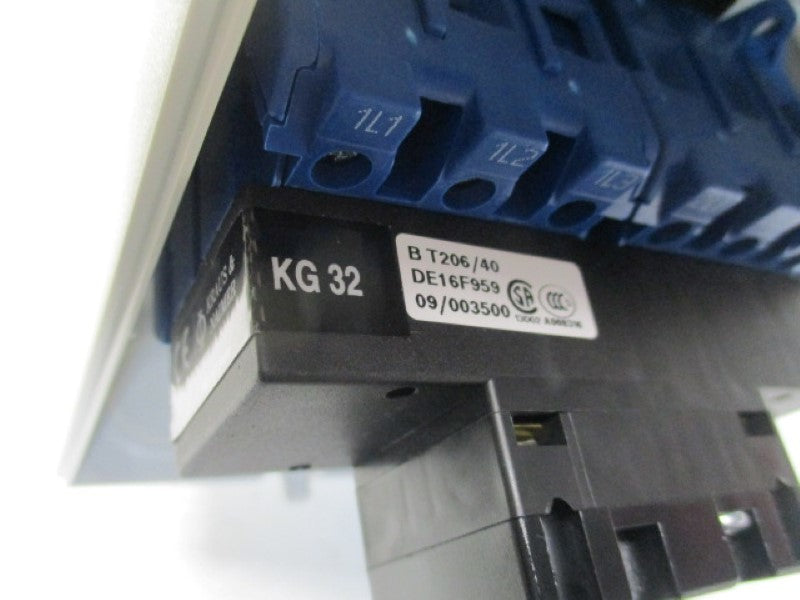 KRAUS & NAIMER KG-32 DISCONNECT SWITCH WITH ENCLOSURE  NSNP