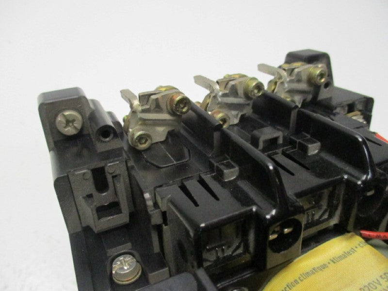 KLOCKNER MOELLER DIL3-22-220V/50HZ-240V/60HZ CONTACTOR  UNMP