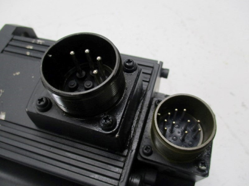 MITSUBISHI HC-SF81 AC SERVO MOTOR 127V 5.1A  NSNP