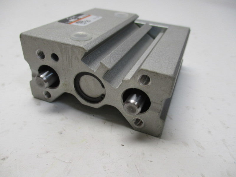 SMC MGQL12-25 COMPACT GUIDE CYLINDER  UNMP