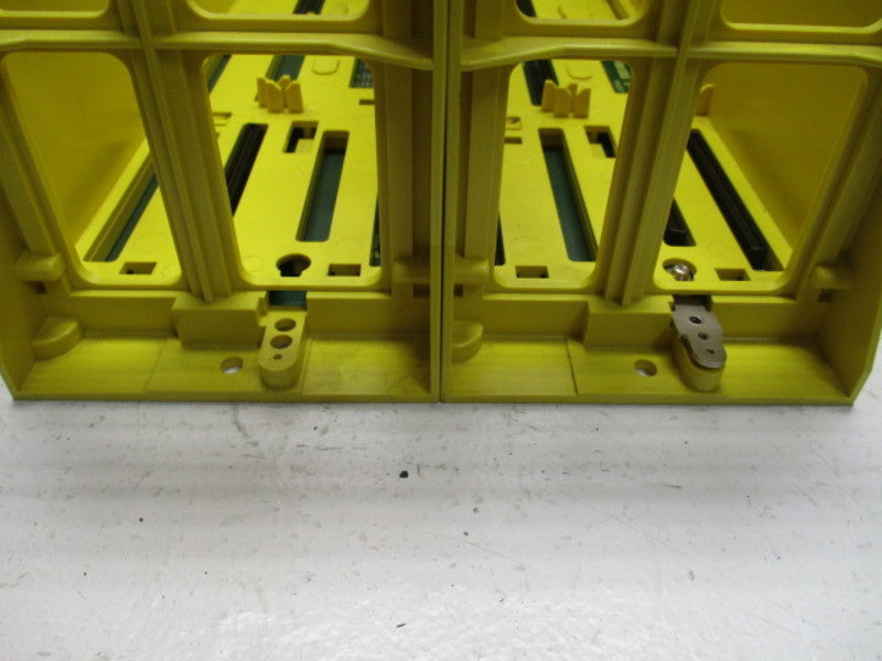 FANUC A05B-2500-C003 FOUR SLOT BACK PLANE  UNMP