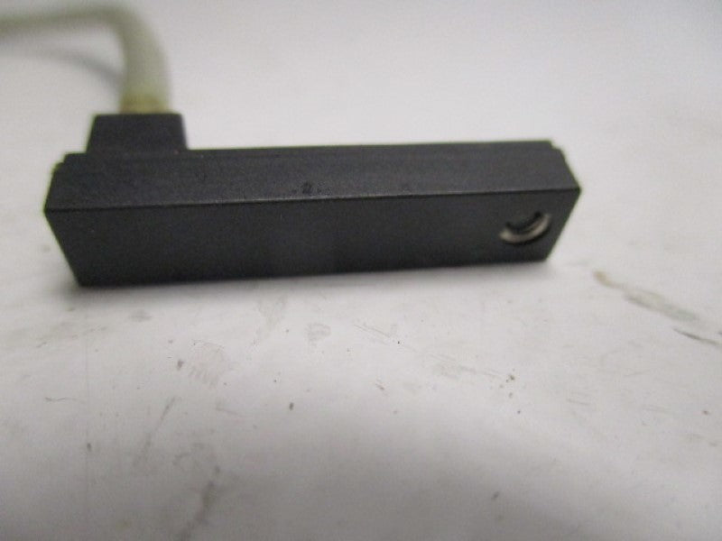 SMC D-Y69B SENSOR SWITCH  NSNP