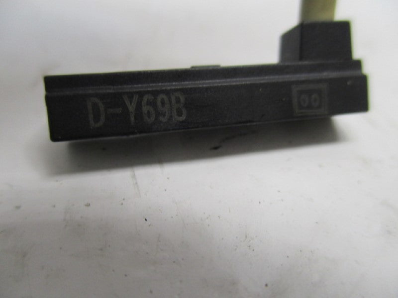 SMC D-Y69B SENSOR SWITCH  NSNP