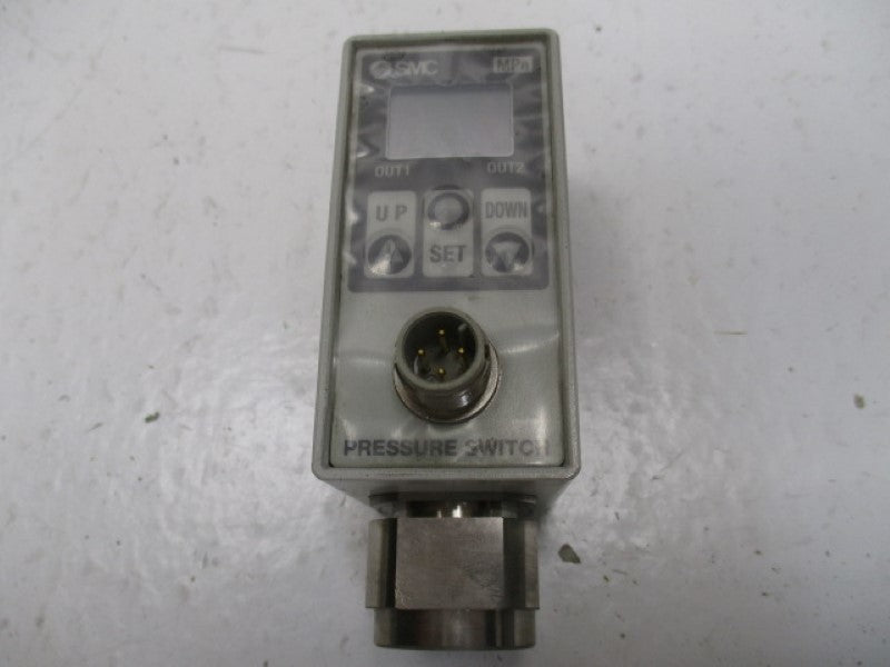 SMC ISE70-02-67-M PRESSURE SWITCH 0-1.0MPA  NSNP