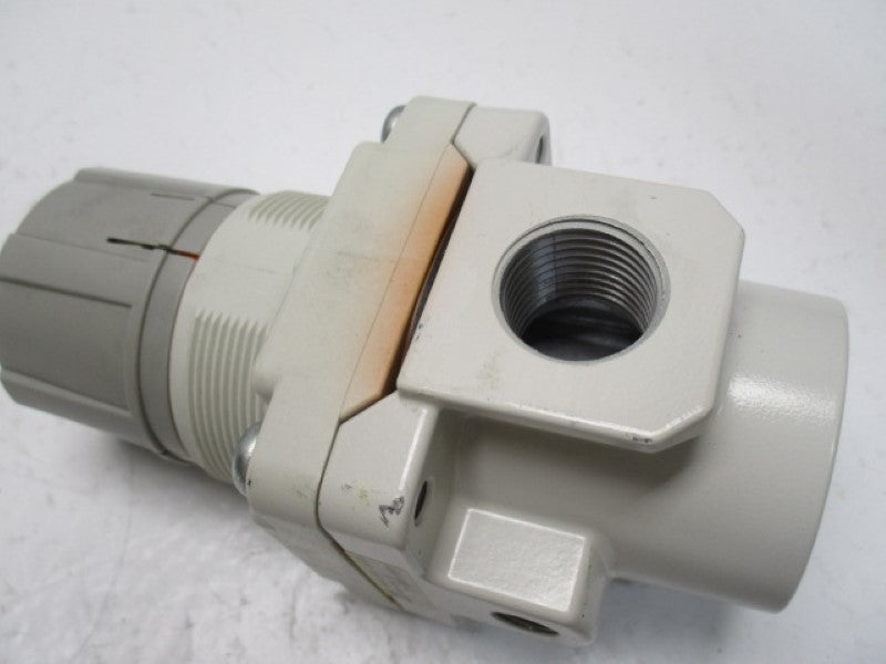 SMC AR40-04BG-A REGULATOR   NSNP