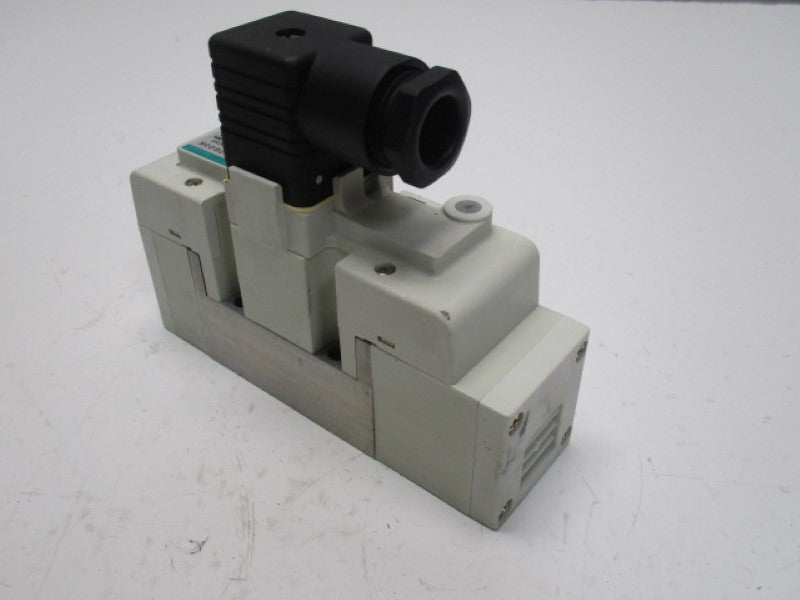 CKD PV5G-6-FIG-D-3-N SOLENOID VALVE 24VDC  UNMP