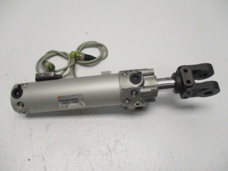 SMC CKG1A40-100YA-J59SDPC-X1852 CYLINDER   UNMP