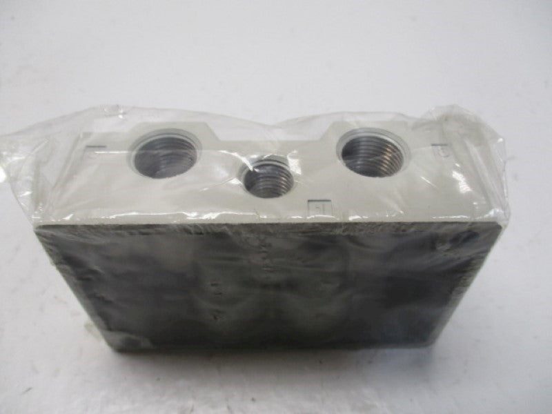 SMC VS7-1-A02 SUBPLATE 1/4" * NEW IN FACTORY BAG *