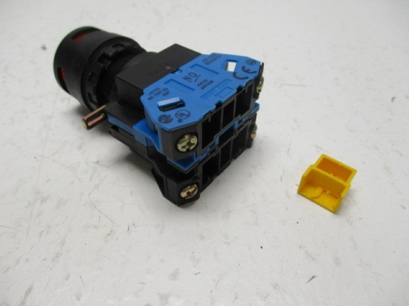 IDEC HWIL-MF210Q4-R RED PUSHBUTTON 24V  NSNP