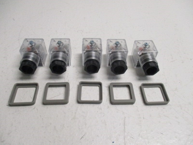 RS 8118174 FEMALE CONNECTOR 24VDC (PKG OF 5) * NEW IN FACTORY BAG *