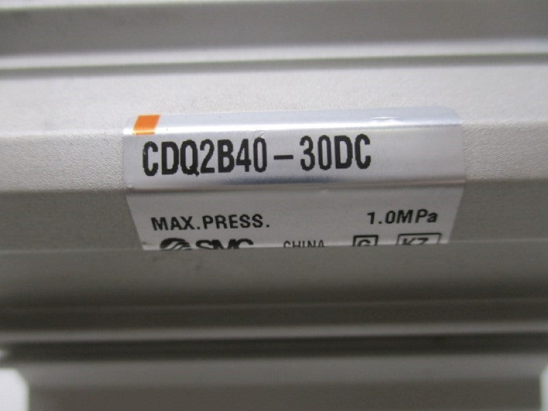 SMC CDQ2B40-30DC COMPACT CYLINDER  UNMP