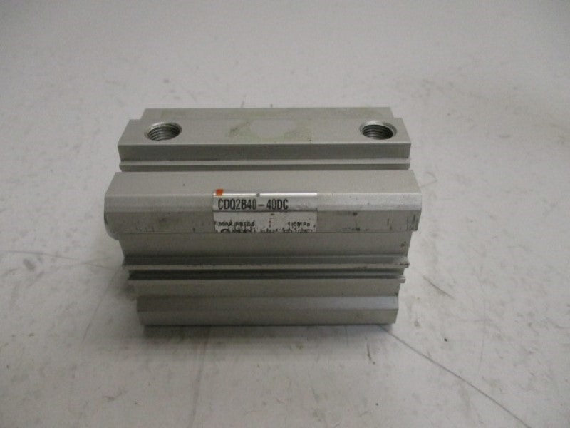 SMC CDQ2B40-40DC COMPACT CYLINDER  UNMP