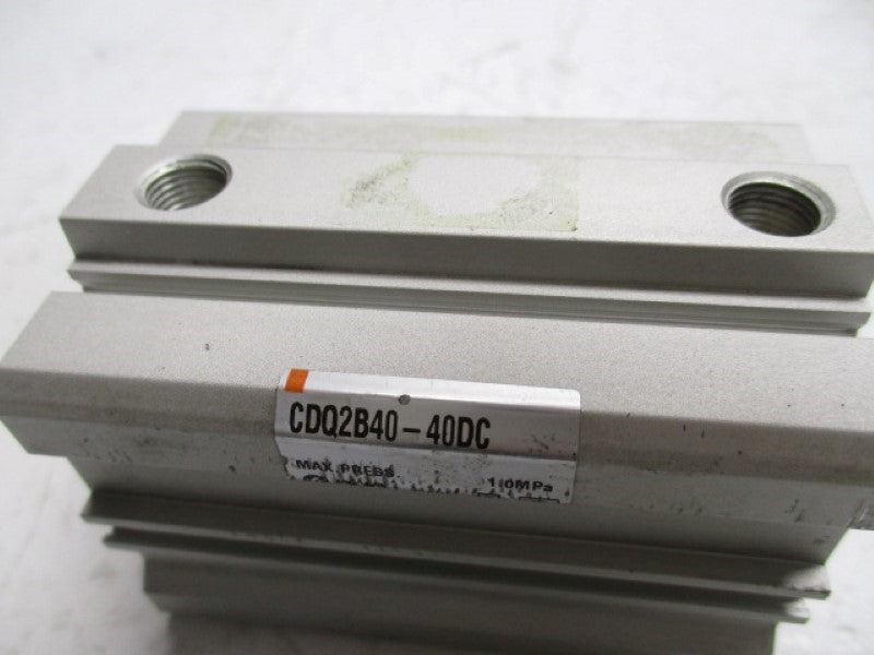 SMC CDQ2B40-40DC COMPACT CYLINDER  UNMP