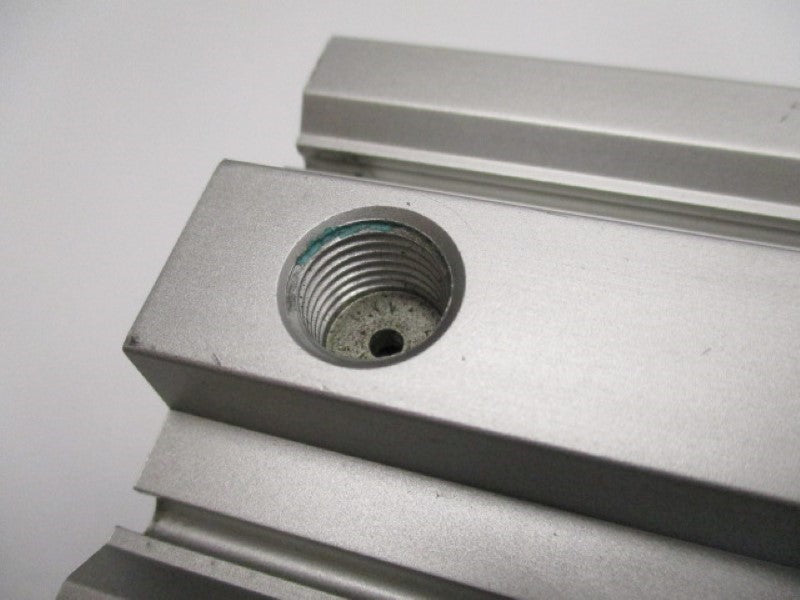 SMC CDQ2A63-200DCM CYLINDER  UNMP