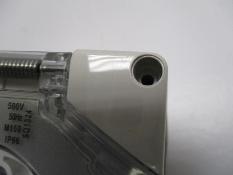 CLIPSAL 56C520 OUTLET BOX  20A 500V (AS PICTURED)  NSNP