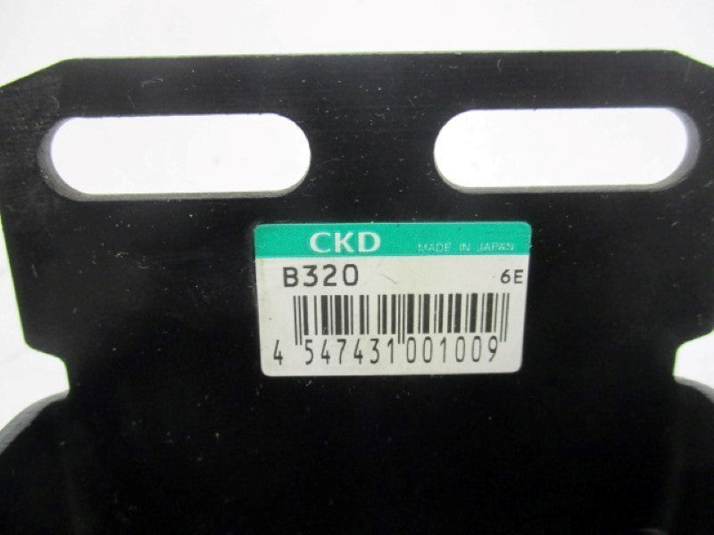 CKD B320 BLACK BRACKET  NSNP